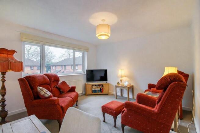 2 bed Apartment for sale Image 4