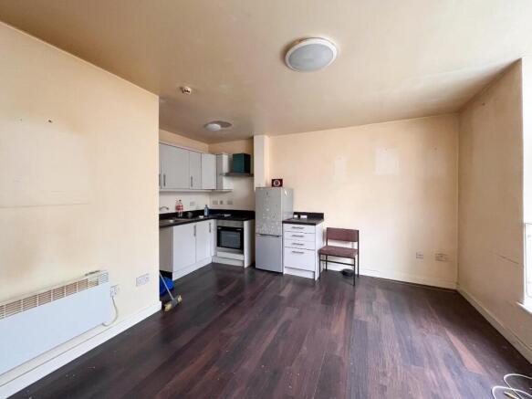 10 bed Block of Apartments for sale Image 10