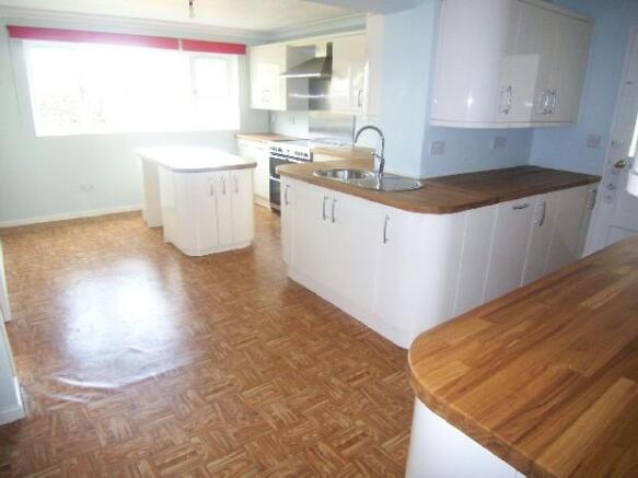 Kitchen/Breakfast Ro