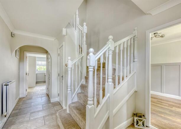 16 Old Farm Drive-hall.jpg