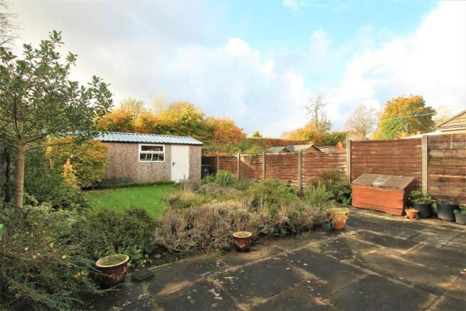 27A Rydal Road  garden 2.JPG