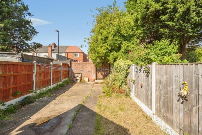 3 bed Terraced for sale Image 4