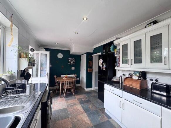Hollyhedge Road, Manchester, M22 photo 4