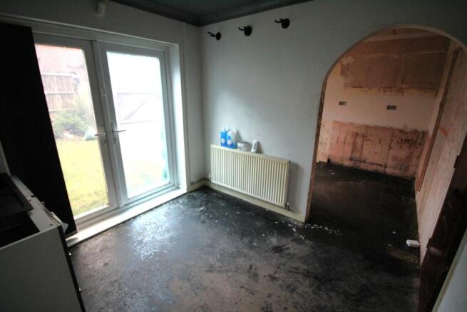 3 bed Semi-Detached for sale Image 5