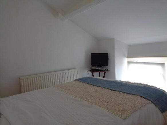 Double Bedroom 