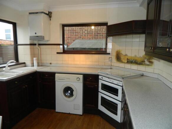 235 High Street 009.