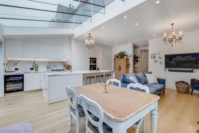 Dining / Siting / Kitchen