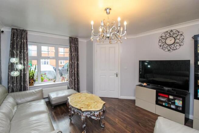 2 bed Semi-Detached for sale Image 5