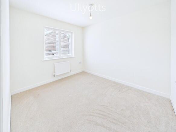 5 bed Semi-Detached for sale Image 11