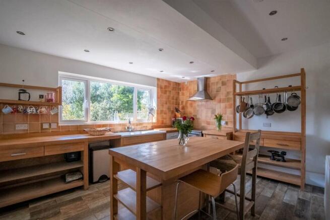 Kitchen/Breakfast Room
