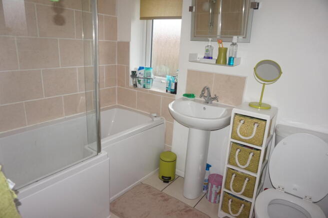 Bathroom.JPG