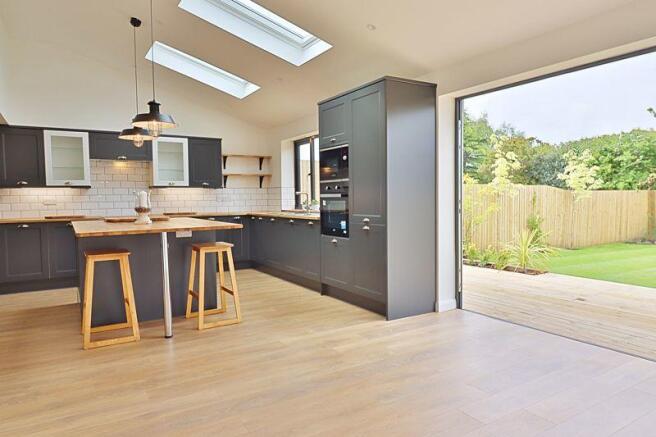 Living/Dining/...
