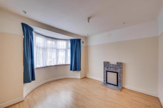 Daniels_75a Southview Avenue Neasden Nw10_001.jpg