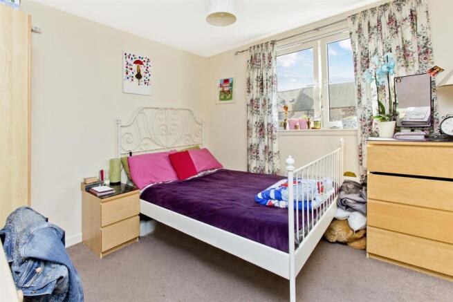 Bedroom1-01.jpg