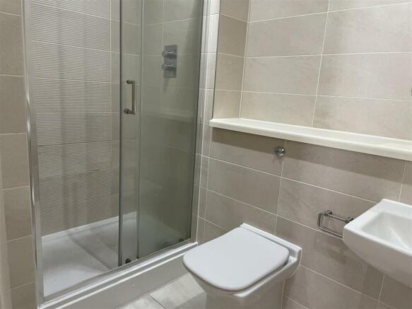 En-suite's Bathroom