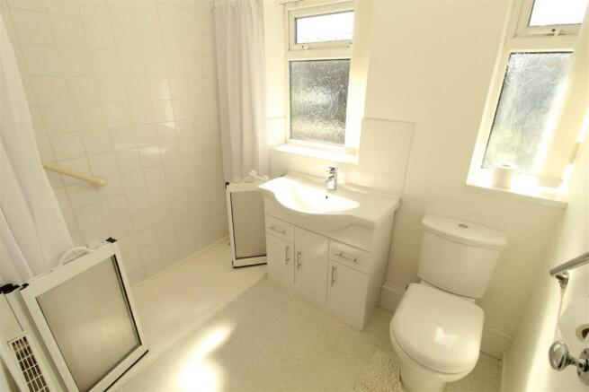 Upstairs Shower.JPG