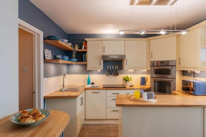 Kitchen_1 Elm Cottage, Kingswear