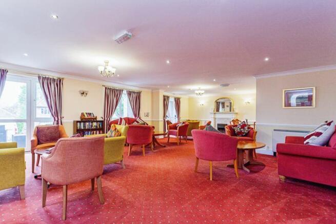COMMUNAL LOUNGE