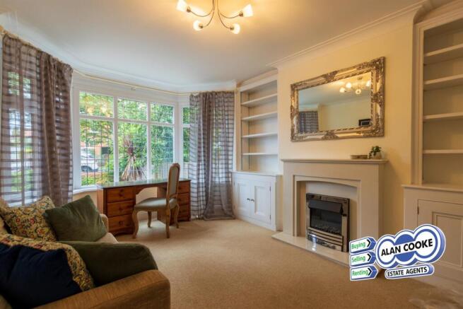 5 bed Semi-Detached to rent Image 5