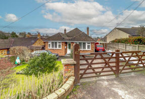 42, Windmill Lane, High Wycombe HP15 6AT