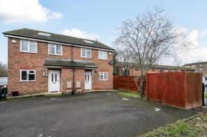 2, Webster Close, Reading RG2 8BF