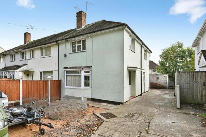 3-bed semi-detached on Gardendale Avenue, Clifton, Nottingham, NG11, £190,000