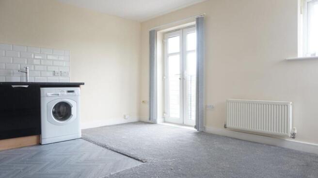 1 bed Flat to rent Image 9