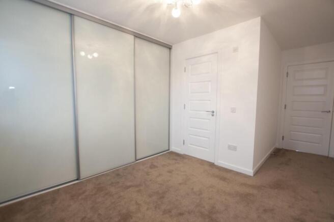 Master bedroom 3.jpg