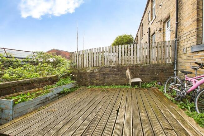 3 bed Terraced for sale Image 8