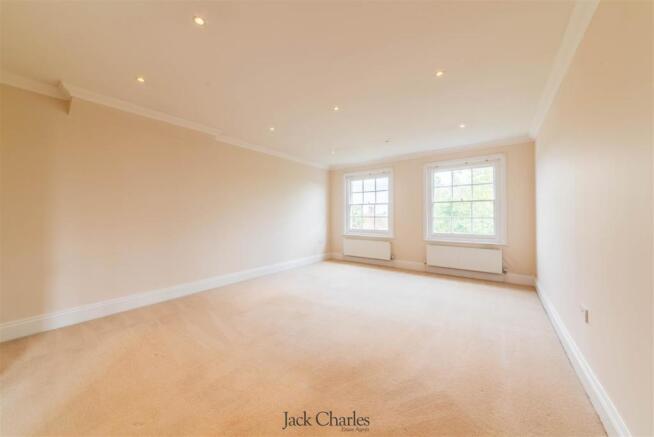 5 Elmfield House_-4.jpg