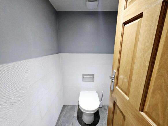 5 bed Terraced for sale Image 10
