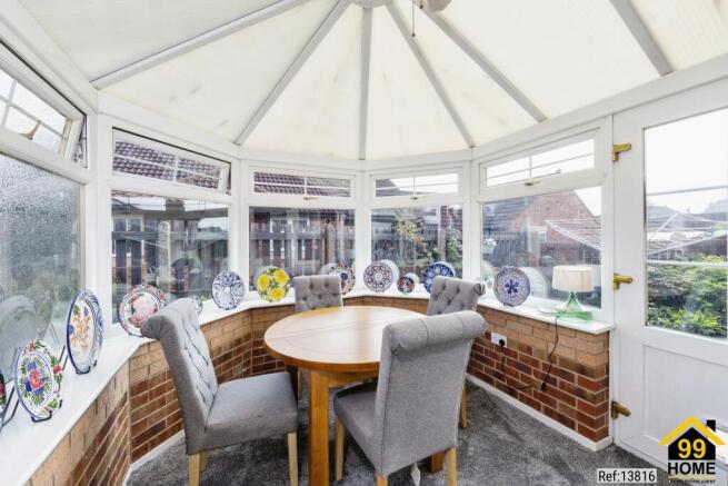 2 bed Semi-Detached Bungalow for sale Image 11