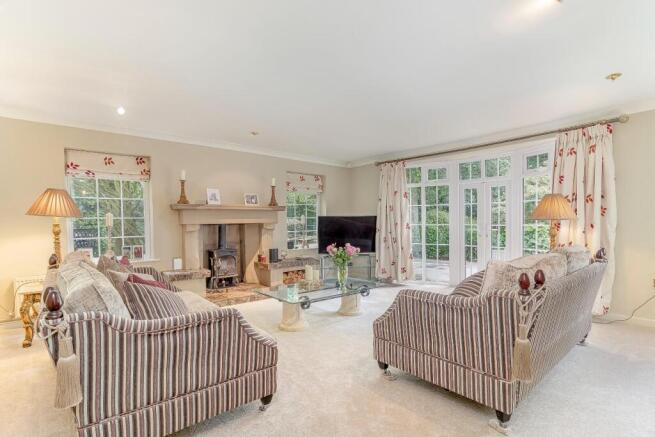 4 bed Detached for sale Image 4