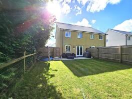 32, Honeysuckle Drive, Tavistock PL19 8FP