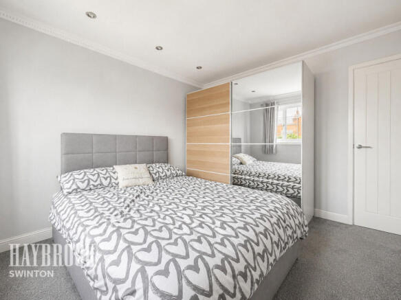2 bed Terraced for sale Image 9