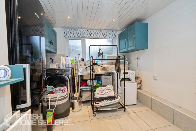 3 bed Detached for sale Image 9