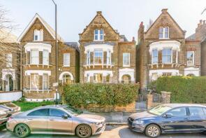 Second Floor Flat, 59, Chelsham Road, London SW4 6NN