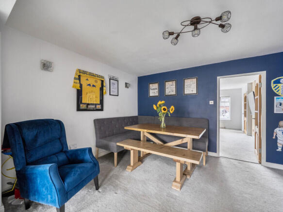 4 bed Town House for sale Image 12