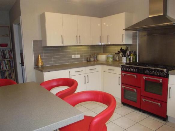 Kitchen/Breakfast Ro