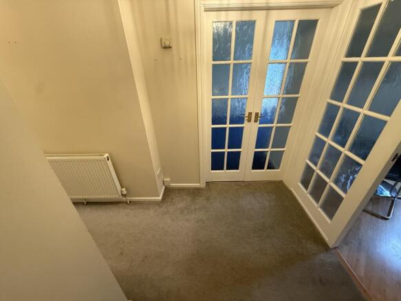 4 bed House to rent Image 9