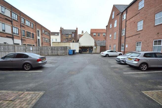 2 bed Flat for sale Image 10