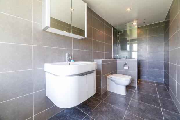 En Suite Shower Room