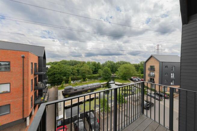Marina Court
