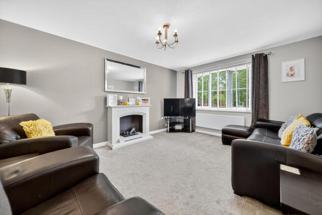 Woodlands Way, Leeds photo 4