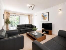 93, Spencer Close, Finchley, London N3 3TZ