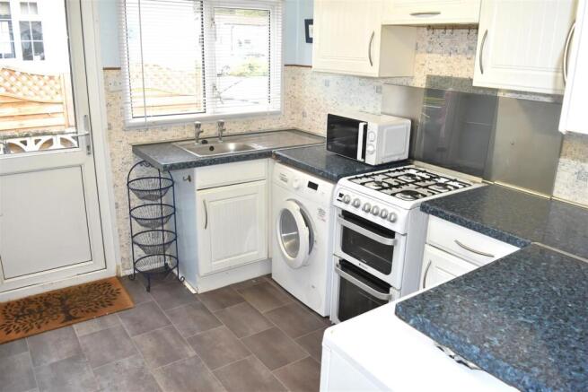 2 bed Park Home for sale Image 5