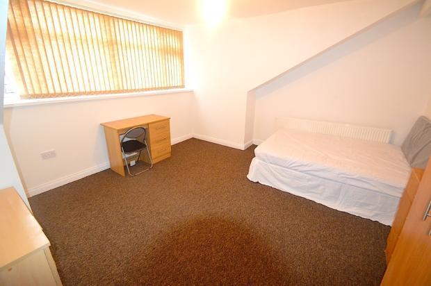 6 bed House Share to rent Image 4