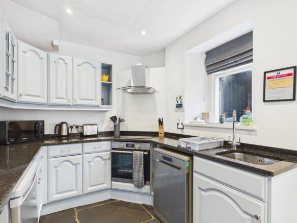 94 Craig Walk, Bowness-on-Windermere LA23 3AX photo 4