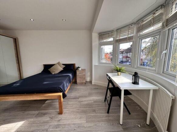 fleetwood-road-nw10-1nn-1039799
