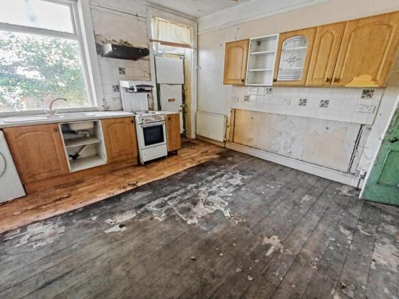 2 bed Terraced for sale Image 11